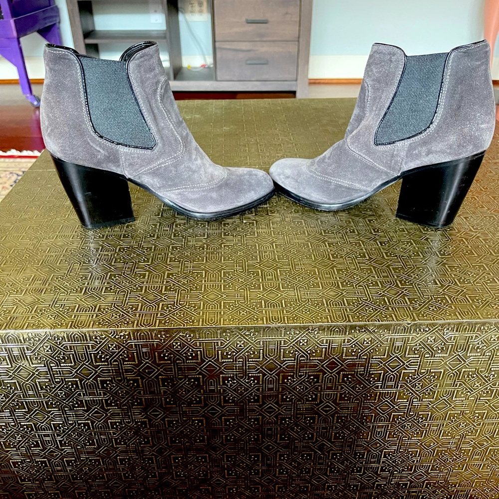 Alberto Fermani Italian suede booties